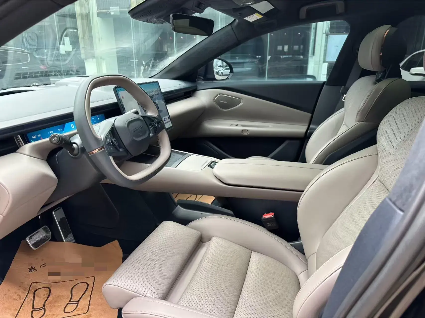 2025 LYNK&CO Z10 thumbnail 3