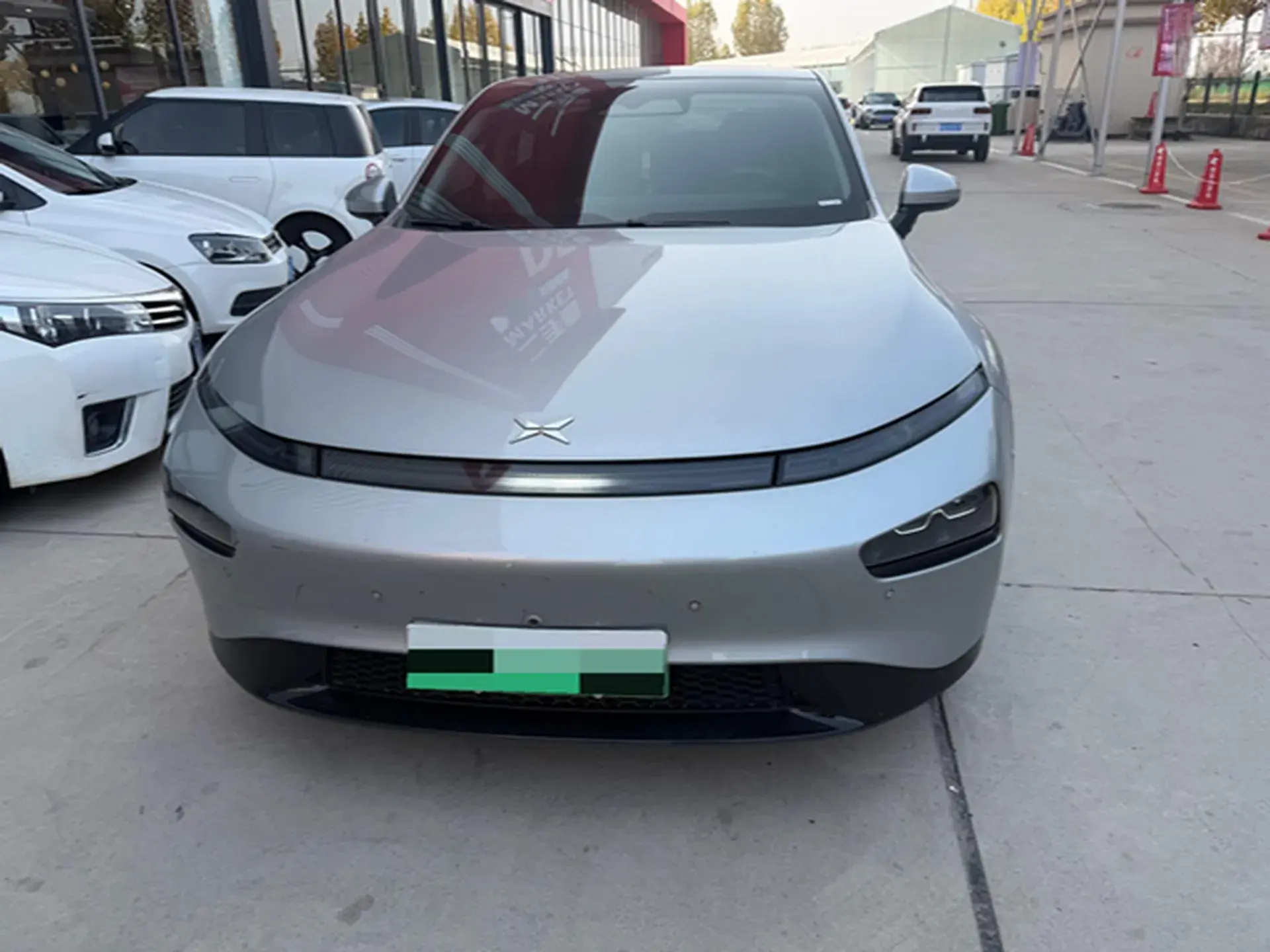 2022 XPENG P7 thumbnail 2