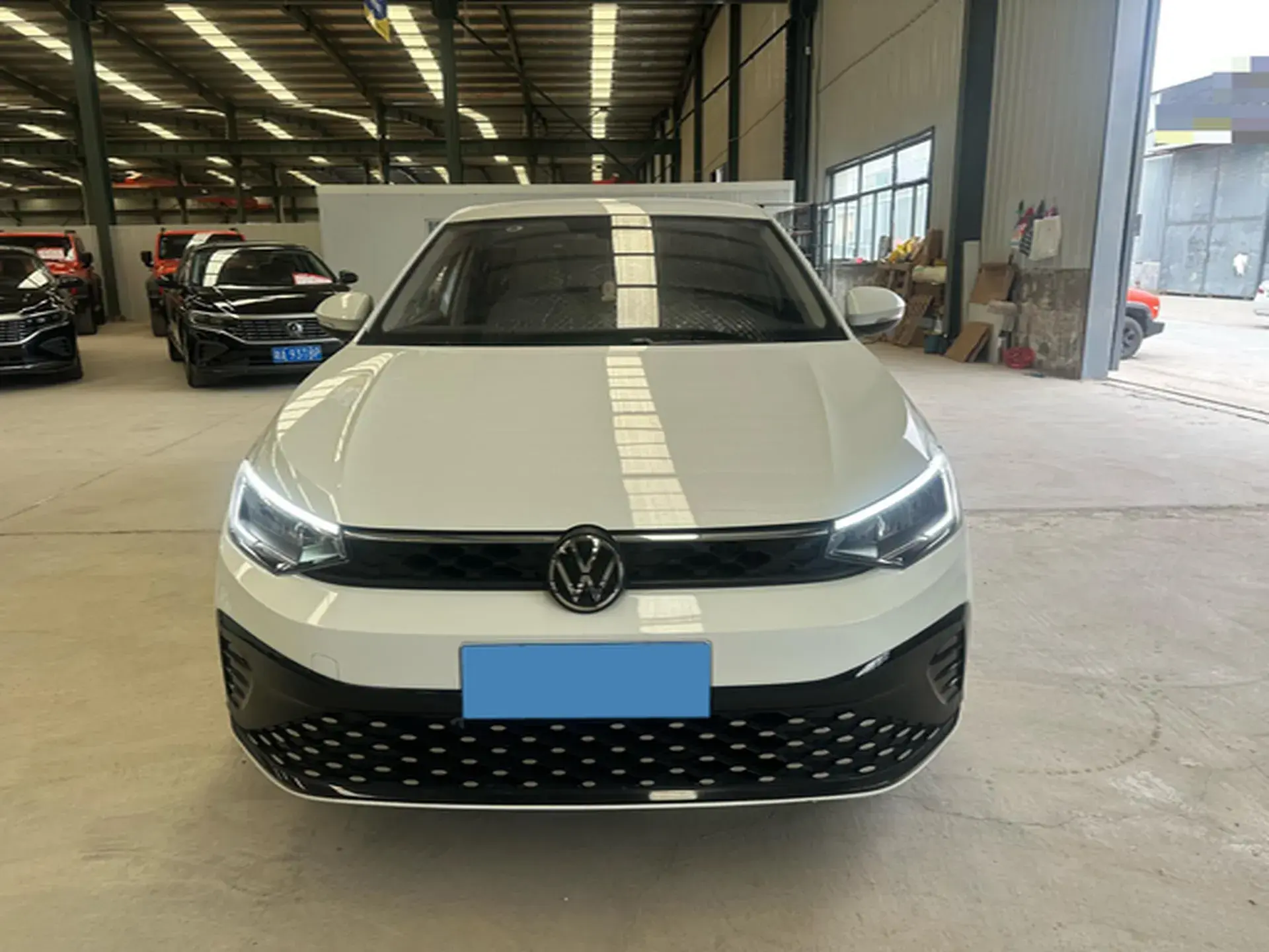 2023 VOLKSWAGEN LAVIDA thumbnail 2