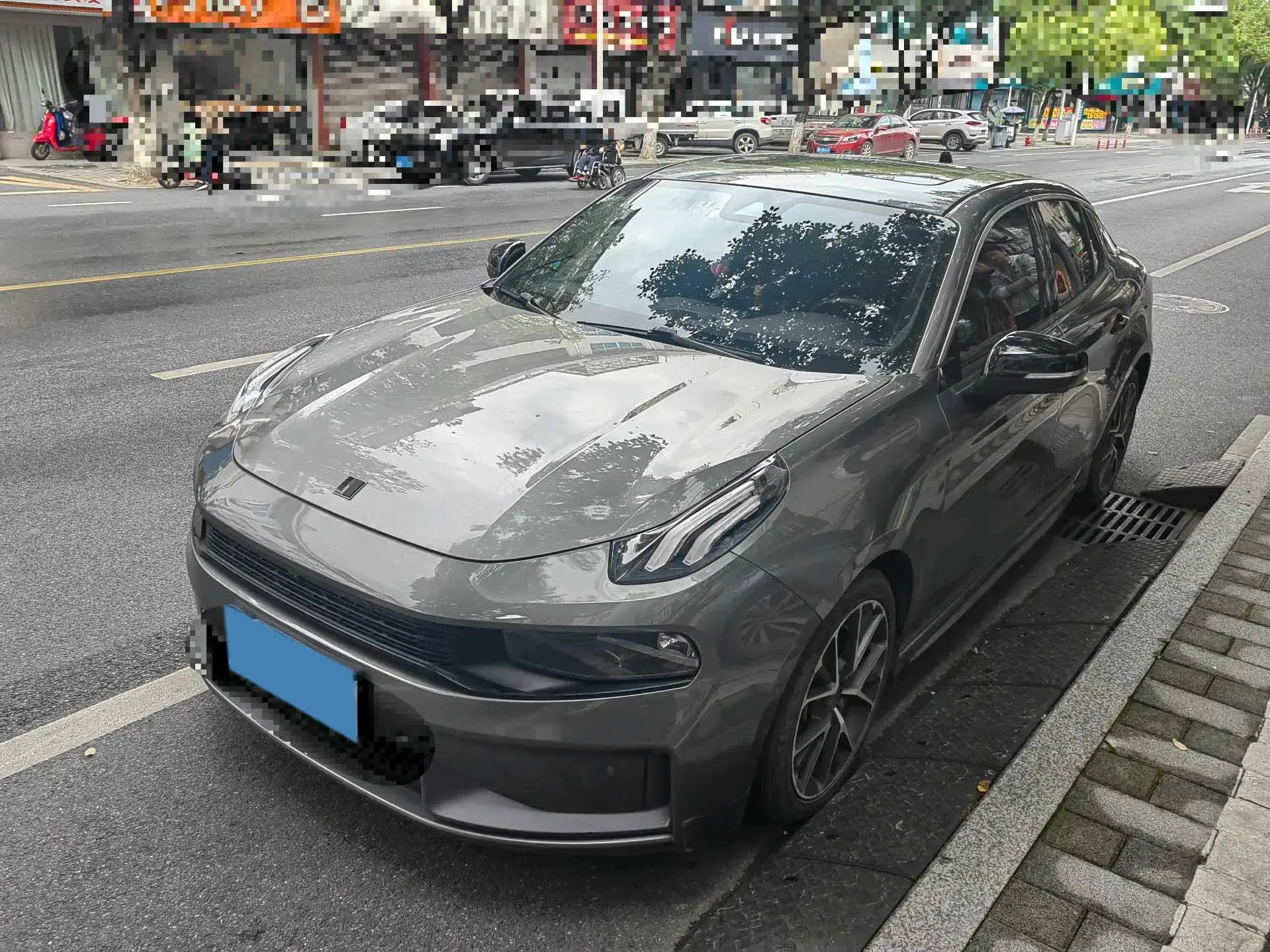 2022 LYNK&CO 03 view 1