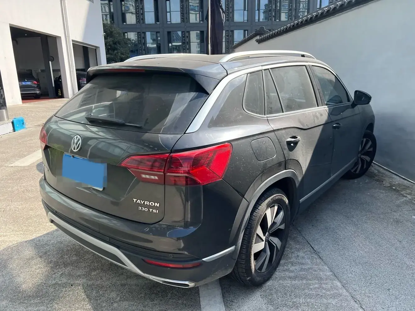 2019 VOLKSWAGEN TAYRON thumbnail 3