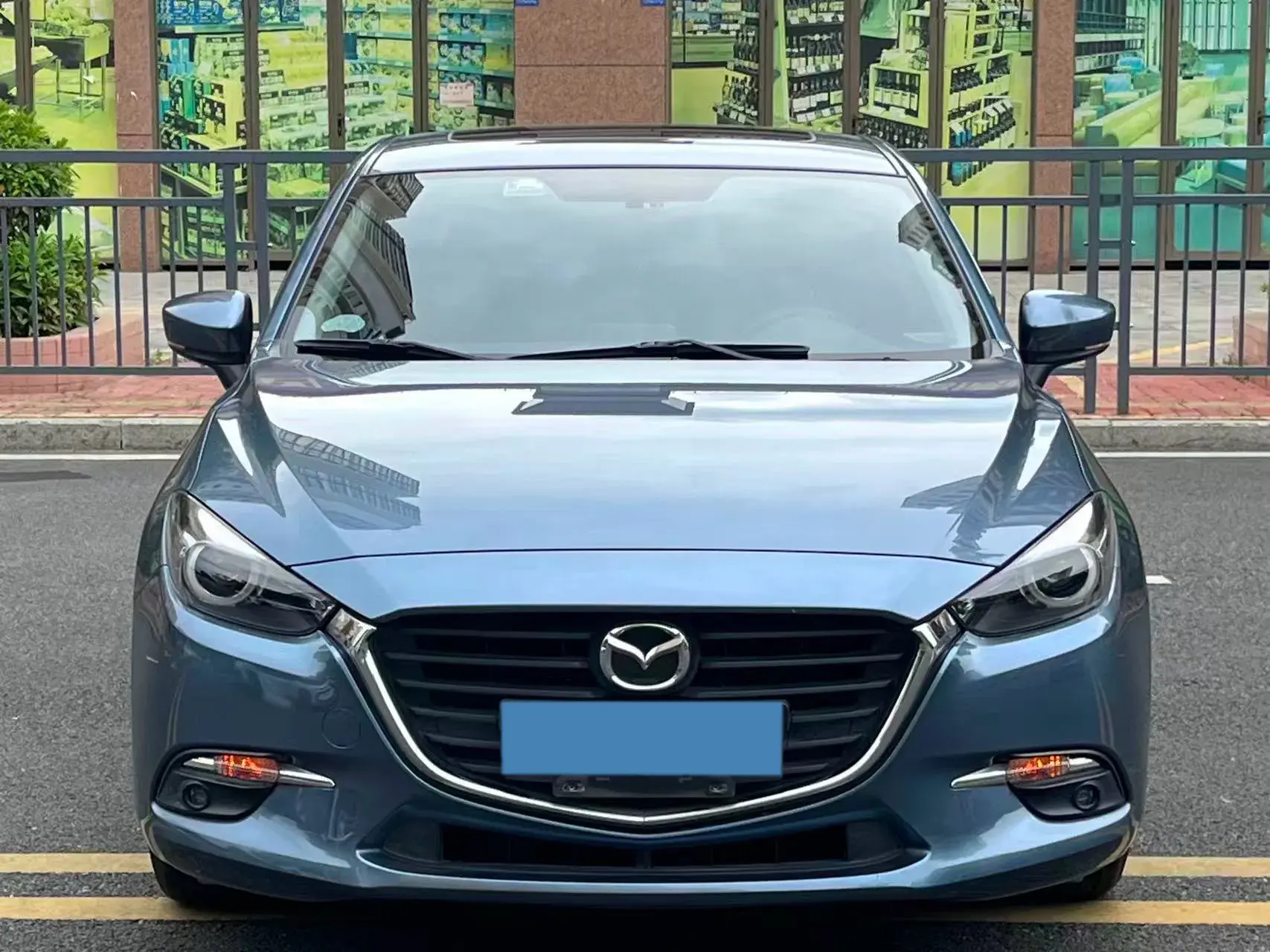 2017 MAZDA 3 thumbnail 2