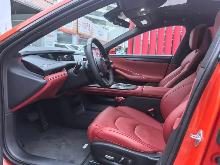 2024 MI SU7 thumbnail 3