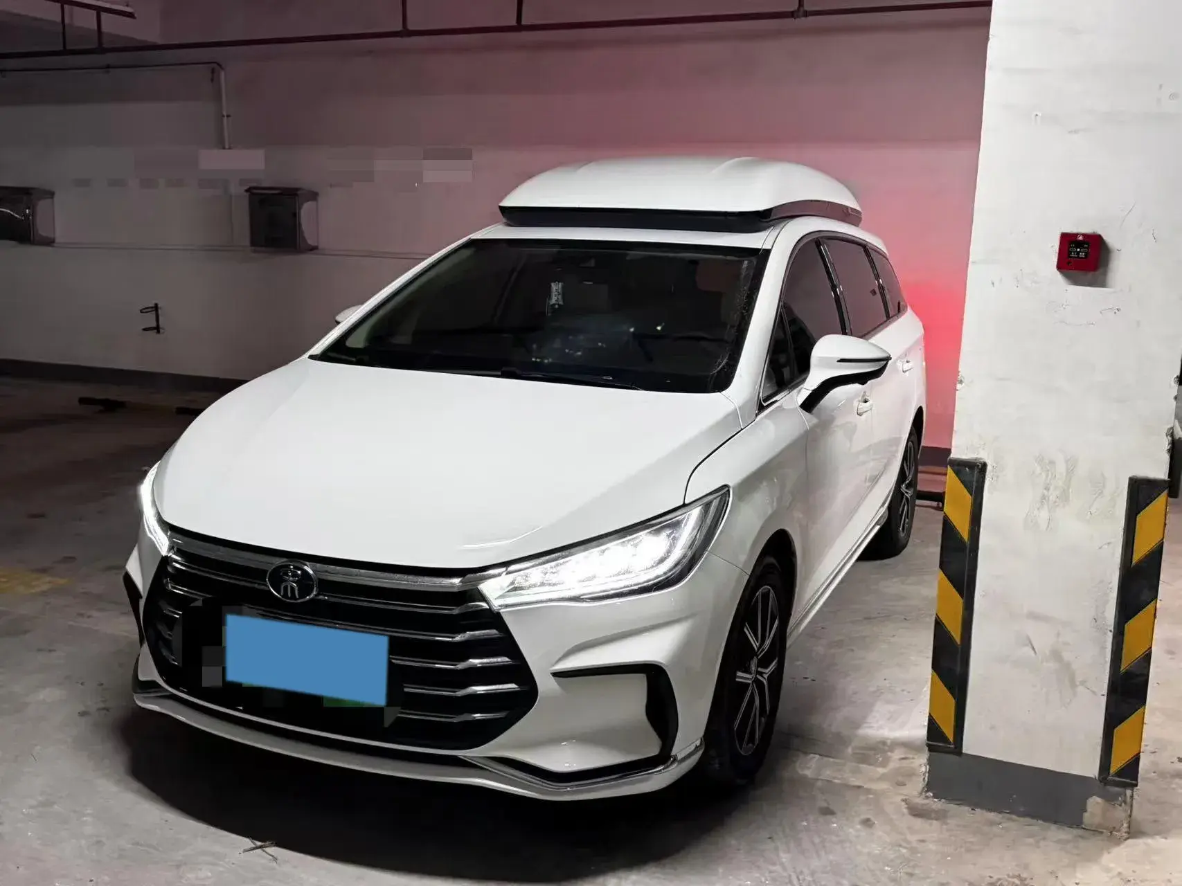 2022 BYD SONG view 1