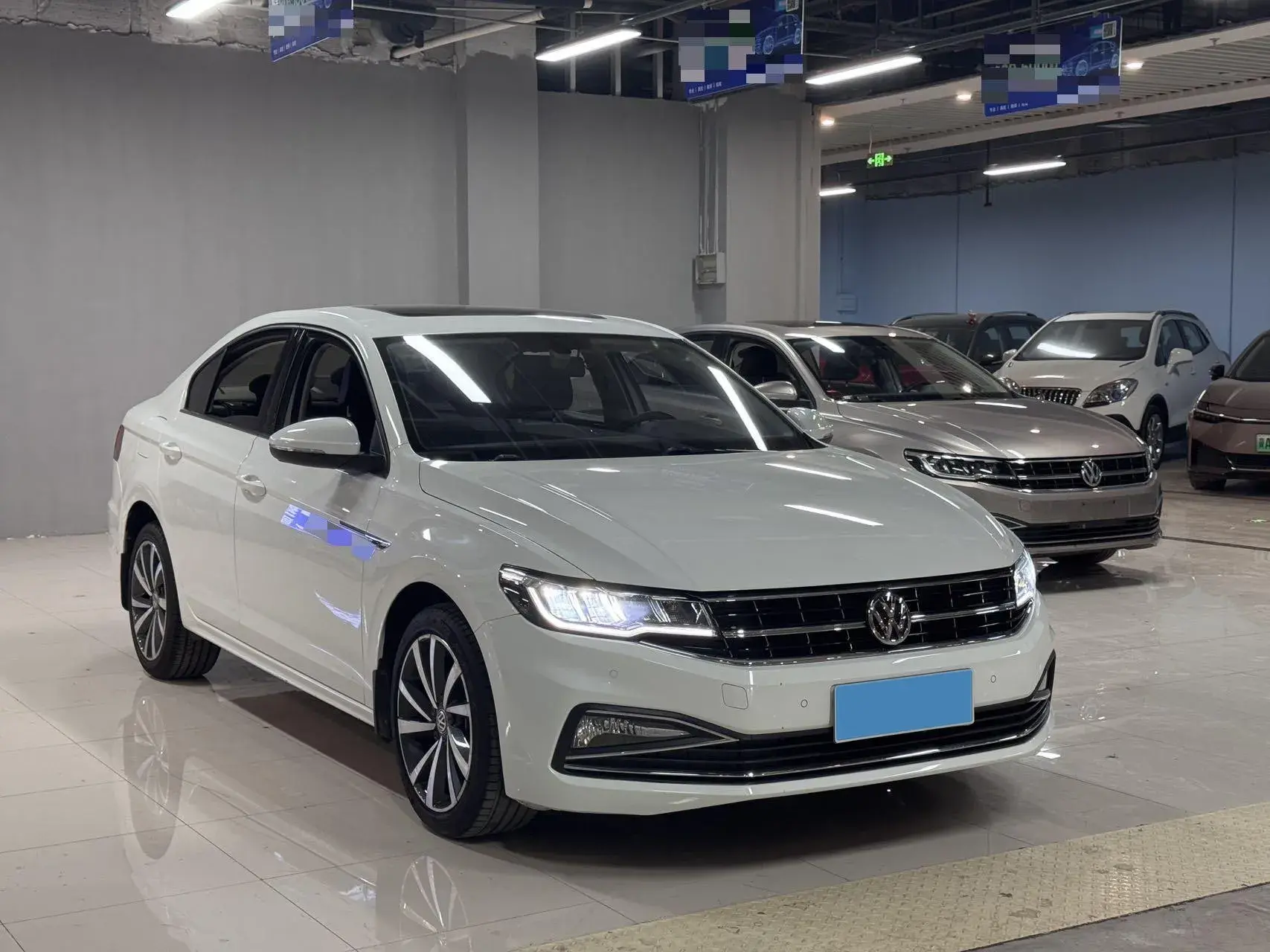 2019 VOLKSWAGEN BORA thumbnail 3