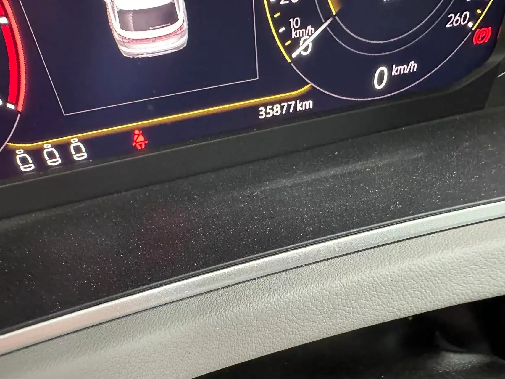 2023 VOLKSWAGEN TAYRON thumbnail 4