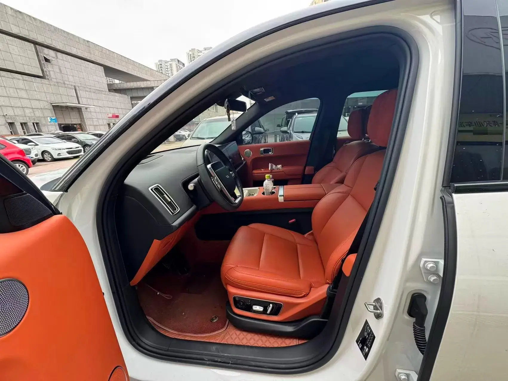 2023 LI L7 thumbnail 2