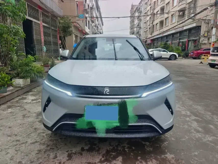 2023 BYD YUAN thumbnail 2