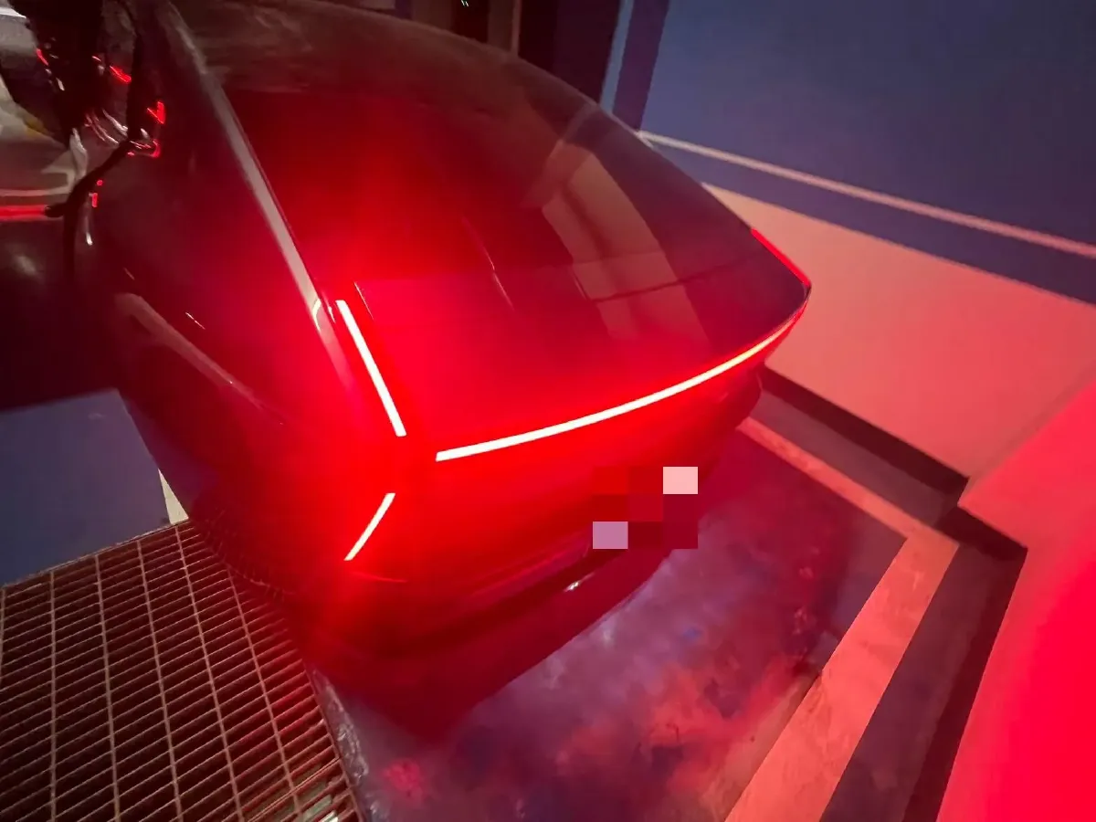 2025 Xpeng P7 BEV,autocango,china used car exporter,china ev exporter,chinese used car exporter,chinese used ev exporter