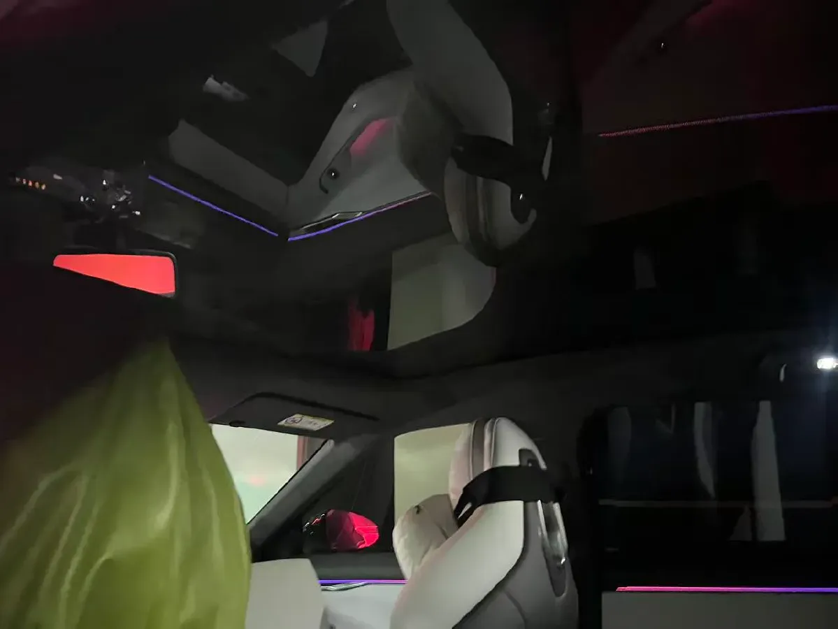 2025 Xpeng P7 BEV,autocango,china used car exporter,china ev exporter,chinese used car exporter,chinese used ev exporter