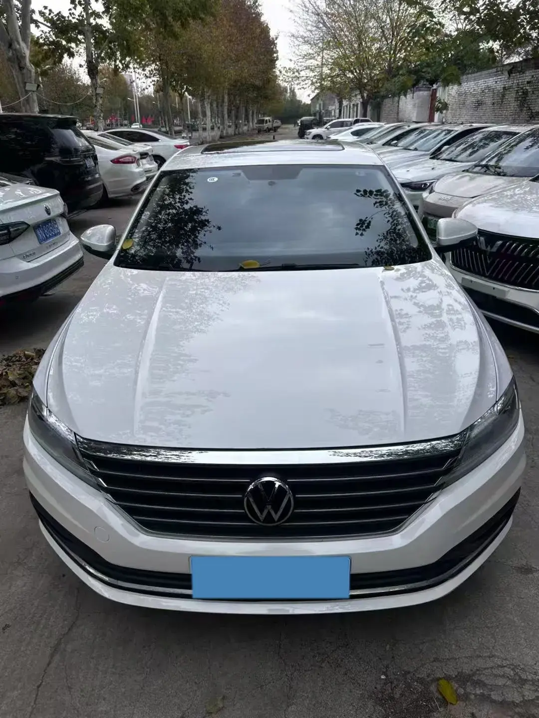 2019 VOLKSWAGEN LAVIDA thumbnail 3