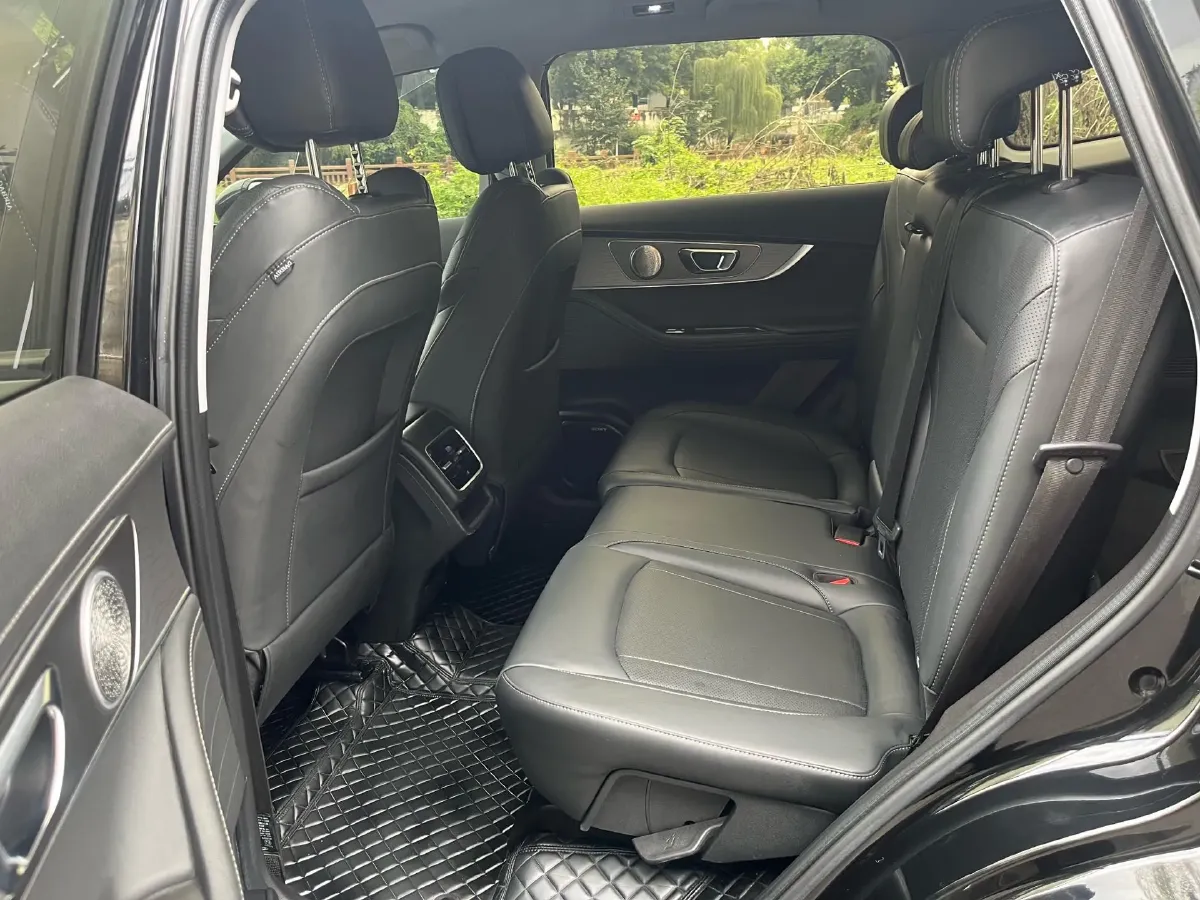 2024 Chery Tiggo 8 PRO 1.6T 197HP L4 7DCT,autocango,china used car exporter,china ev exporter,chinese used car exporter,chinese used ev exporter