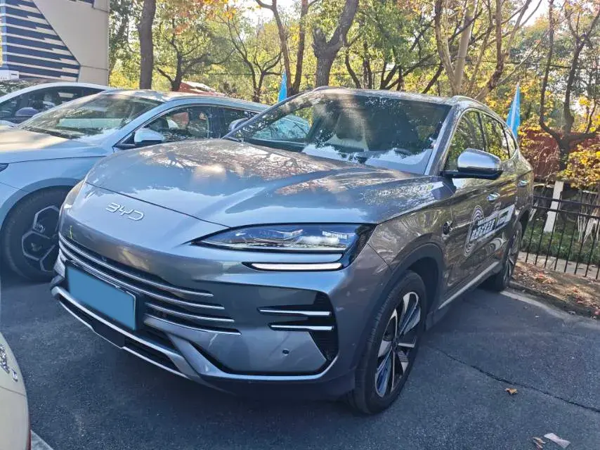 2025 BYD SONG view 1