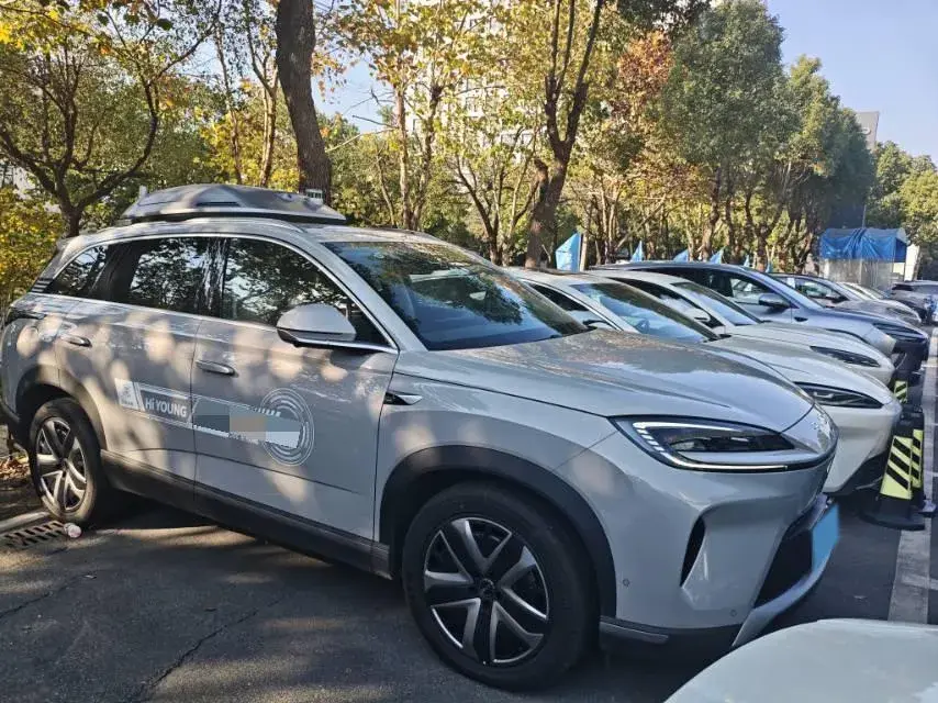 2025 BYD SEA thumbnail 3