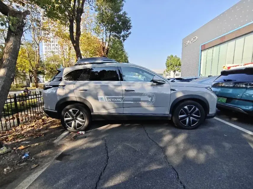 2025 BYD SEA thumbnail 4