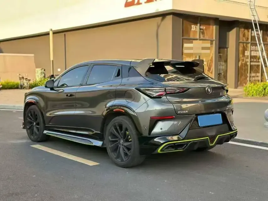 2022 CHANGAN UNI-T thumbnail 2