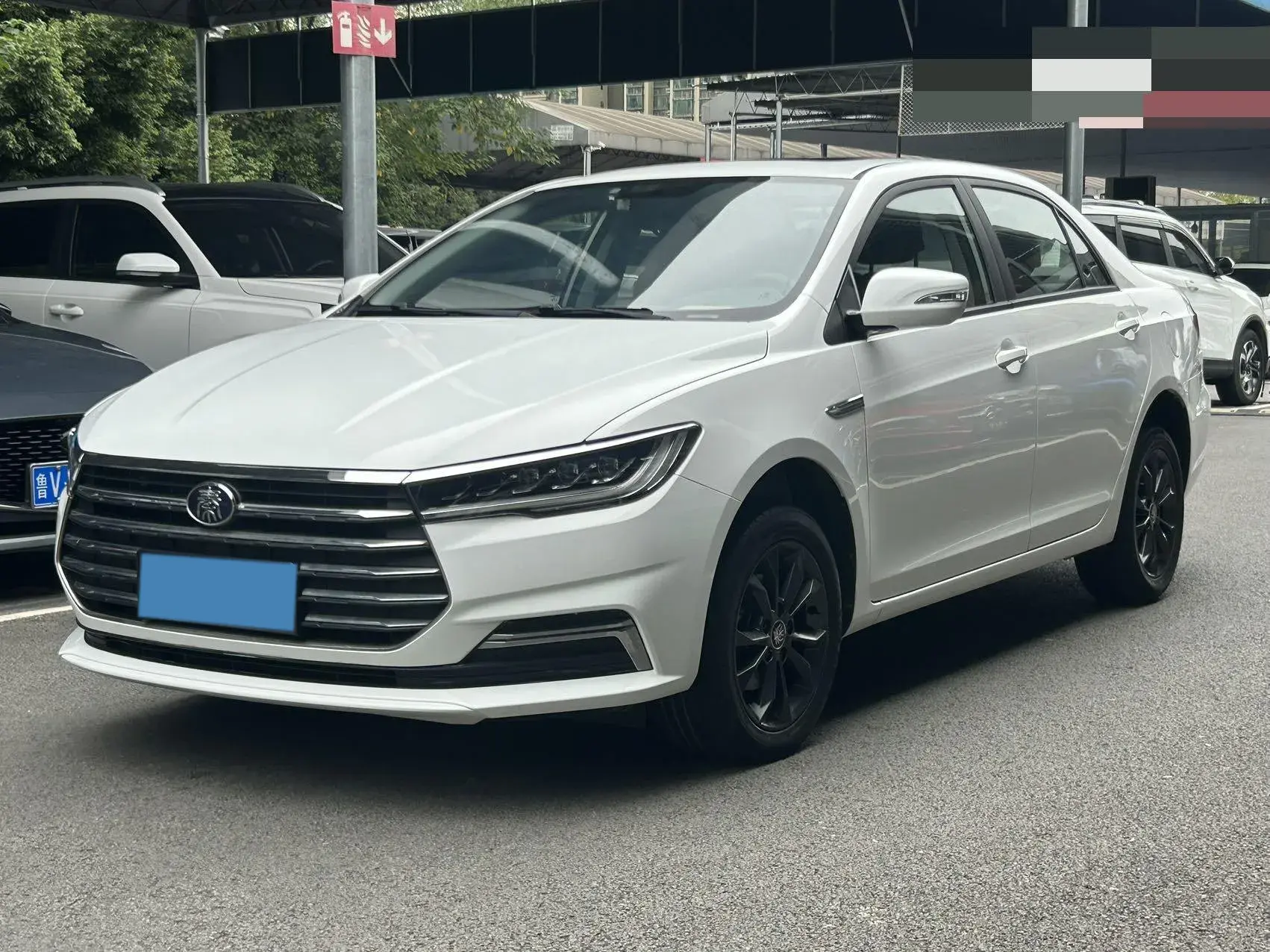 2019 BYD QIN view 1