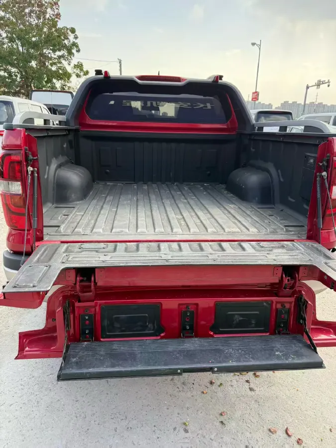 2024 ChangAn Hunter 2.0T 190HP L4 REEV 31.18KWH,autocango,china used car exporter,china ev exporter,chinese used car exporter,chinese used ev exporter