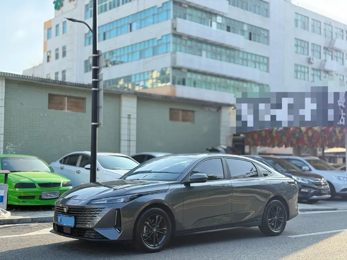 2023 ChangAn Lamore 1.5T 170HP L4 7DCT