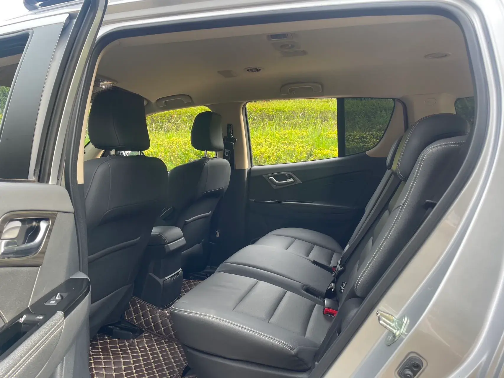 2020 ISUZU MU-X thumbnail 4