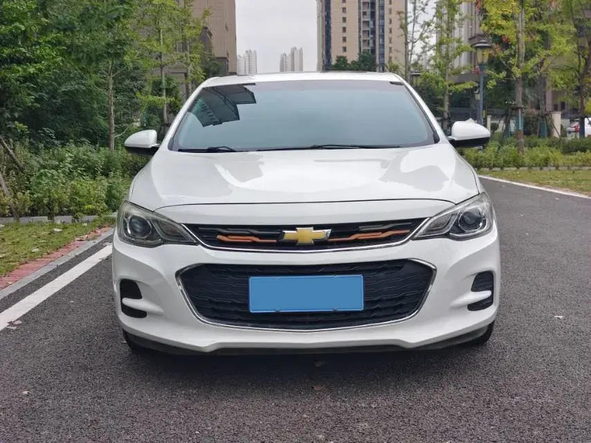 2019 CHEVROLET CAVALIER thumbnail 2