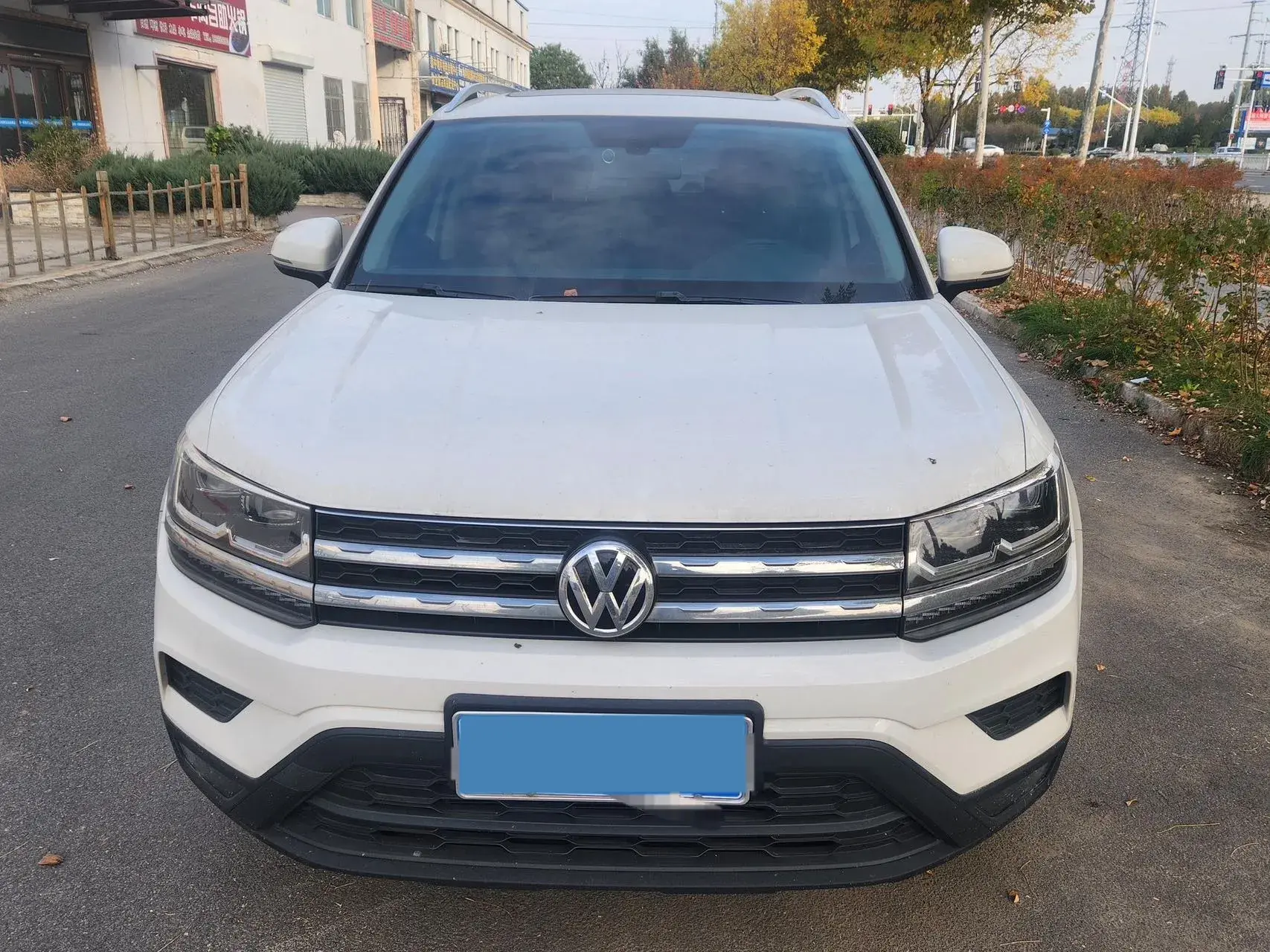 2019 VOLKSWAGEN THARU thumbnail 2