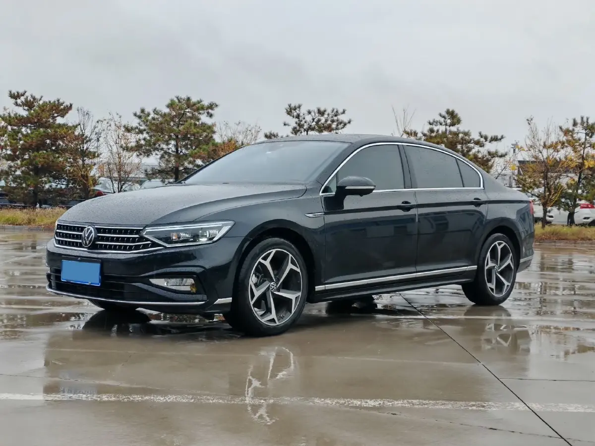 2023 Volkswagen Magotan 2.0T 186HP L4 7DCT