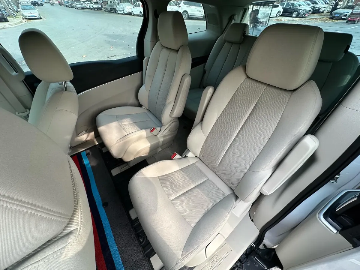 2023 Buick GL8 2.0T 237HP L4 9AT,autocango,china used car exporter,china ev exporter,chinese used car exporter,chinese used ev exporter