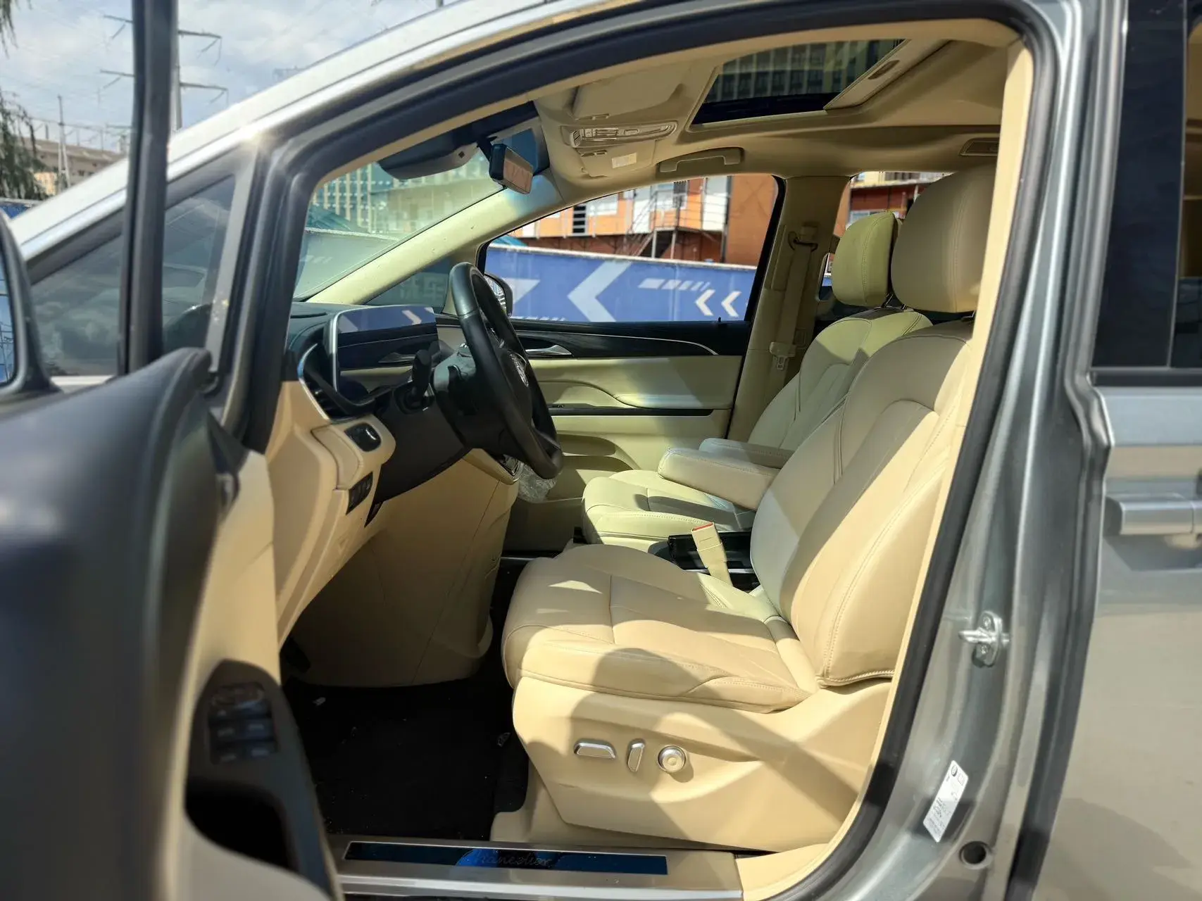 2022 BUICK GL8 thumbnail 3