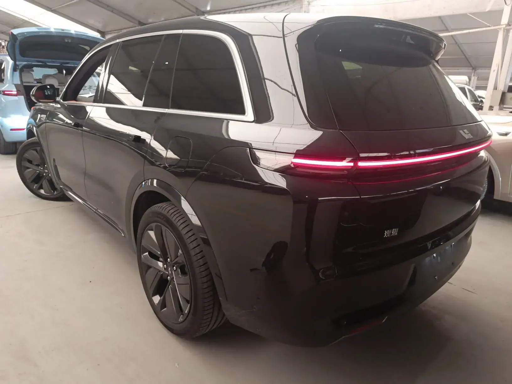 2024 LI L8 thumbnail 3