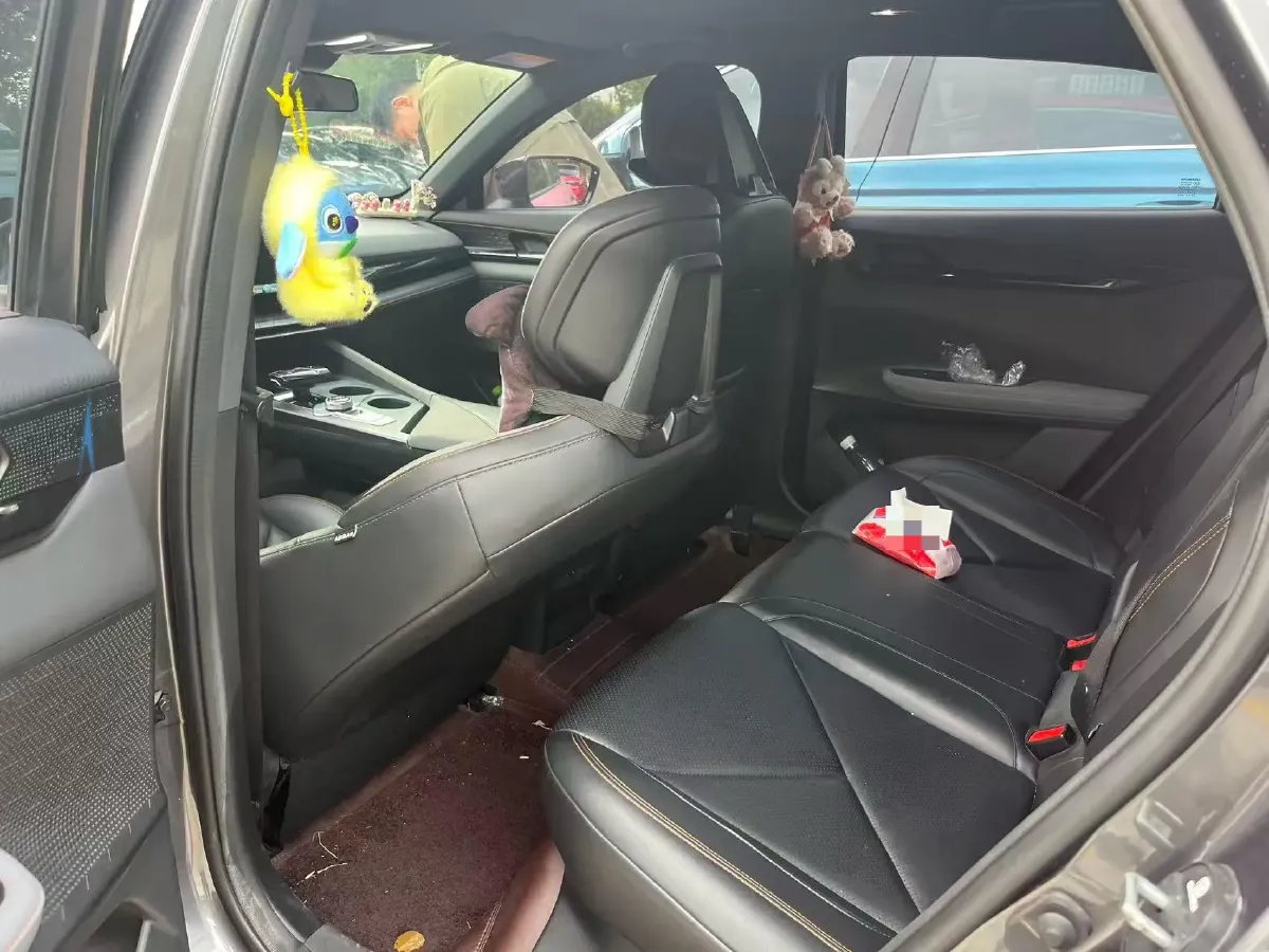 2022 ChangAn UNI-V 1.5T 188HP L4 7DCT,autocango,china used car exporter,china ev exporter,chinese used car exporter,chinese used ev exporter