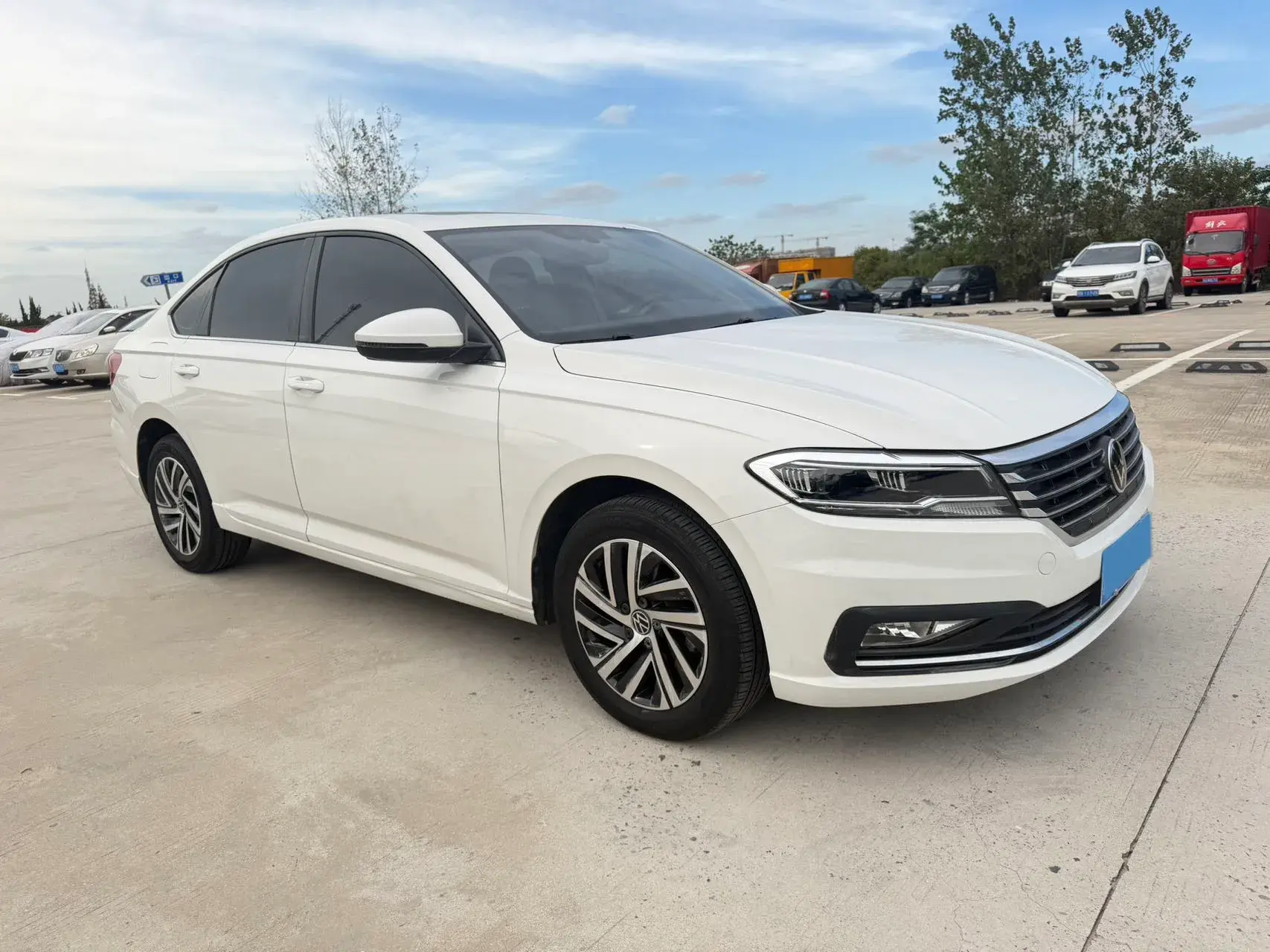 2021 VOLKSWAGEN LAVIDA thumbnail 3