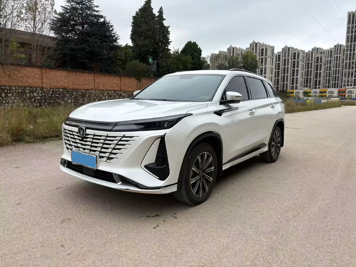 2023 ChangAn CS75 1.5T 188HP L4 7DCT,autocango,china used car exporter,china ev exporter,chinese used car exporter,chinese used ev exporter