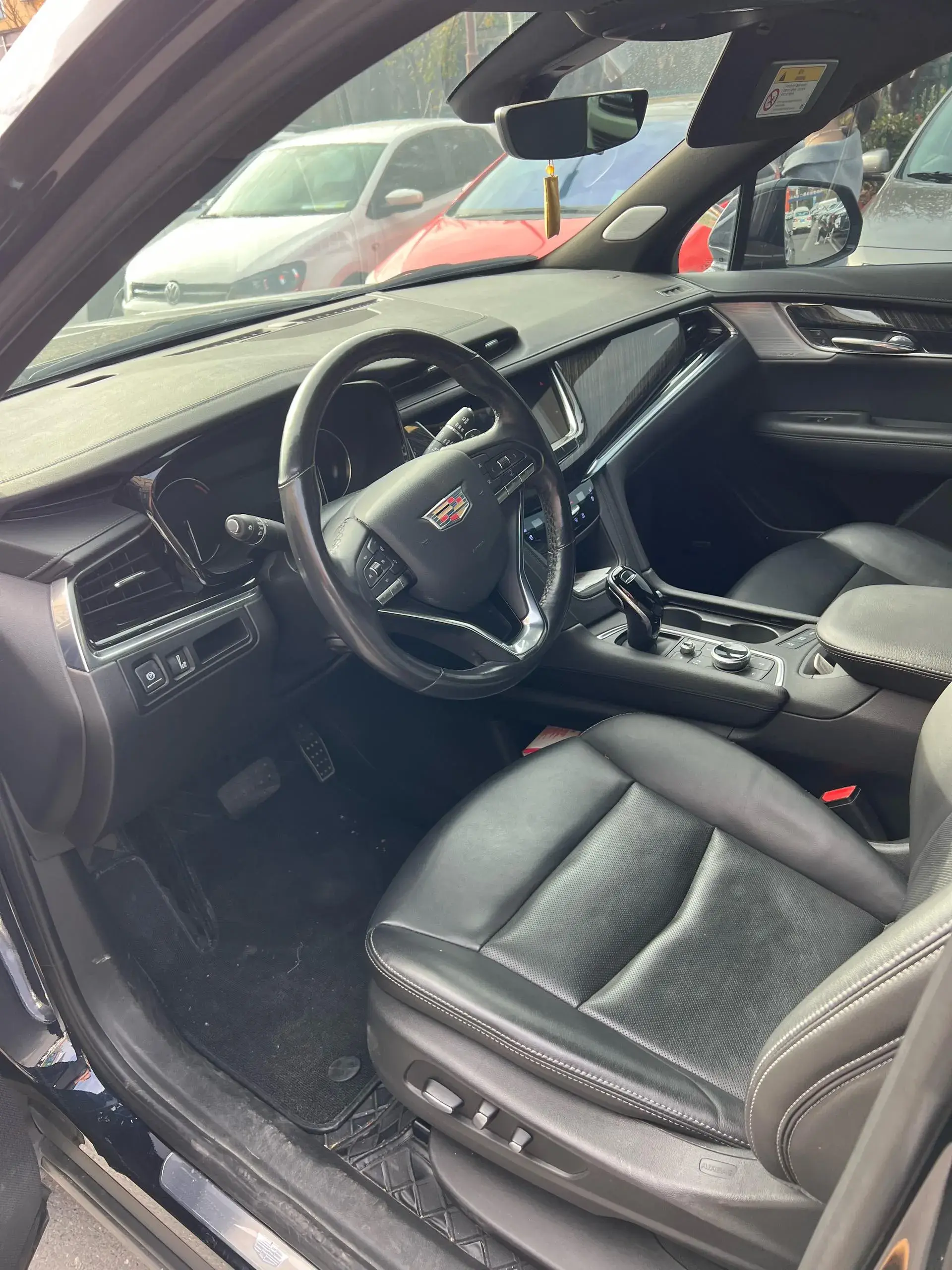 2021 CADILLAC XT6 thumbnail 4