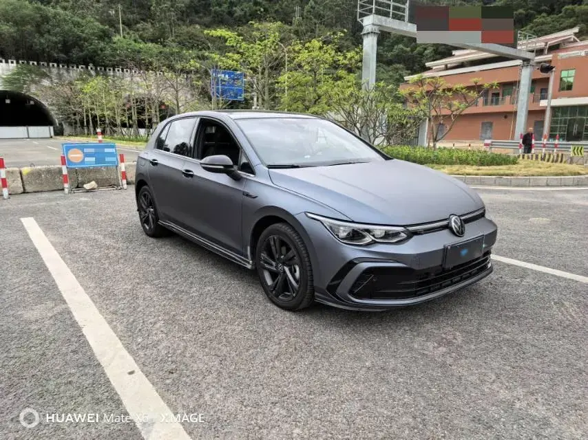 2023 VOLKSWAGEN GOLF thumbnail 3