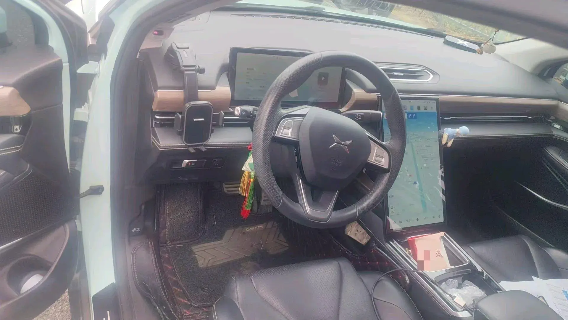 2021 XPENG P5 thumbnail 3