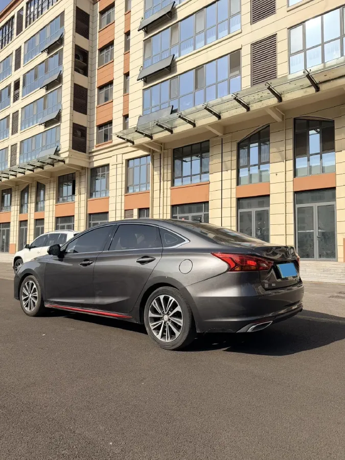 2021 ChangAn Raeton CC 1.5T 180HP L4 7DCT,autocango,china used car exporter,china ev exporter,chinese used car exporter,chinese used ev exporter