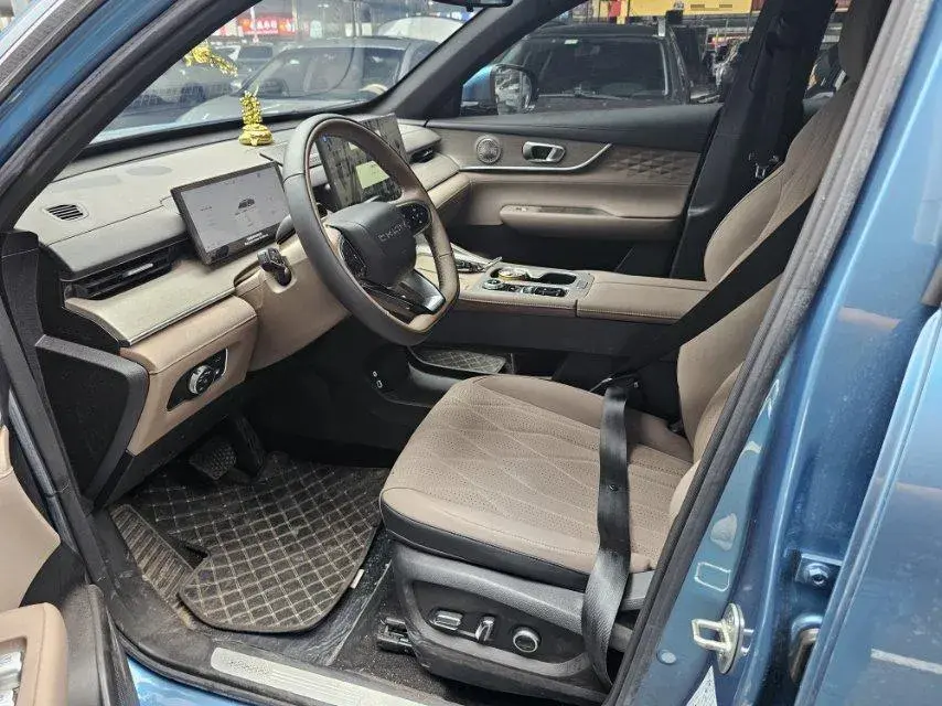 2025 CHERY TIGGO8 thumbnail 3