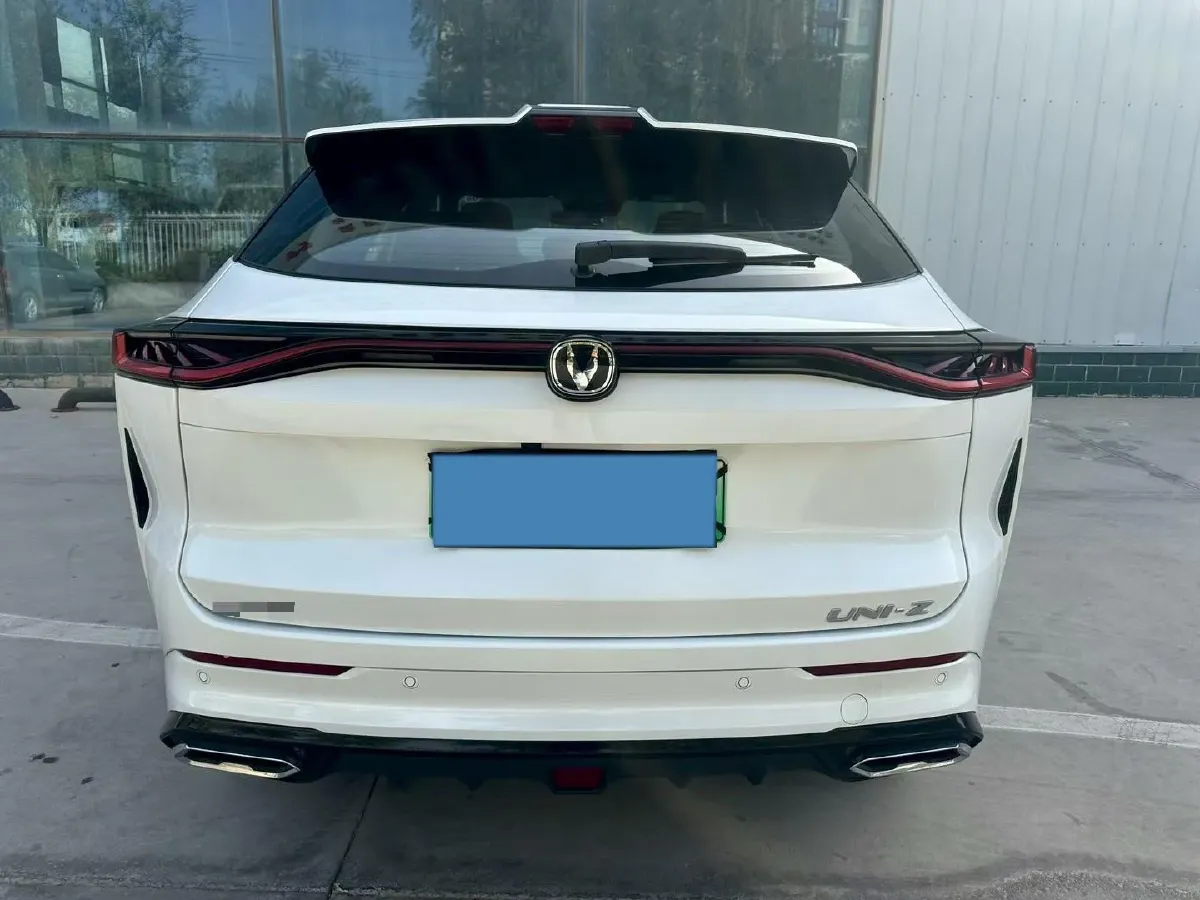 2024 ChangAn UNI-Z 1.5L 98HP L4 E-CVT PHEV 18.4KWH,autocango,china used car exporter,china ev exporter,chinese used car exporter,chinese used ev exporter