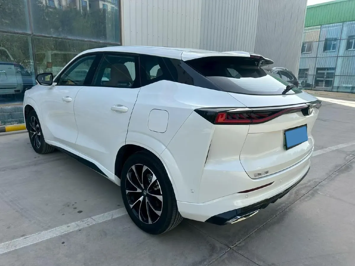 2024 ChangAn UNI-Z 1.5L 98HP L4 E-CVT PHEV 18.4KWH,autocango,china used car exporter,china ev exporter,chinese used car exporter,chinese used ev exporter