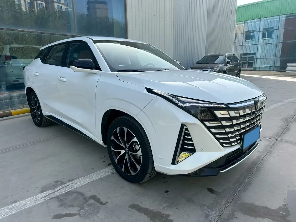2024 ChangAn UNI-Z 1.5L 98HP L4 E-CVT PHEV 18.4KWH,autocango,china used car exporter,china ev exporter,chinese used car exporter,chinese used ev exporter