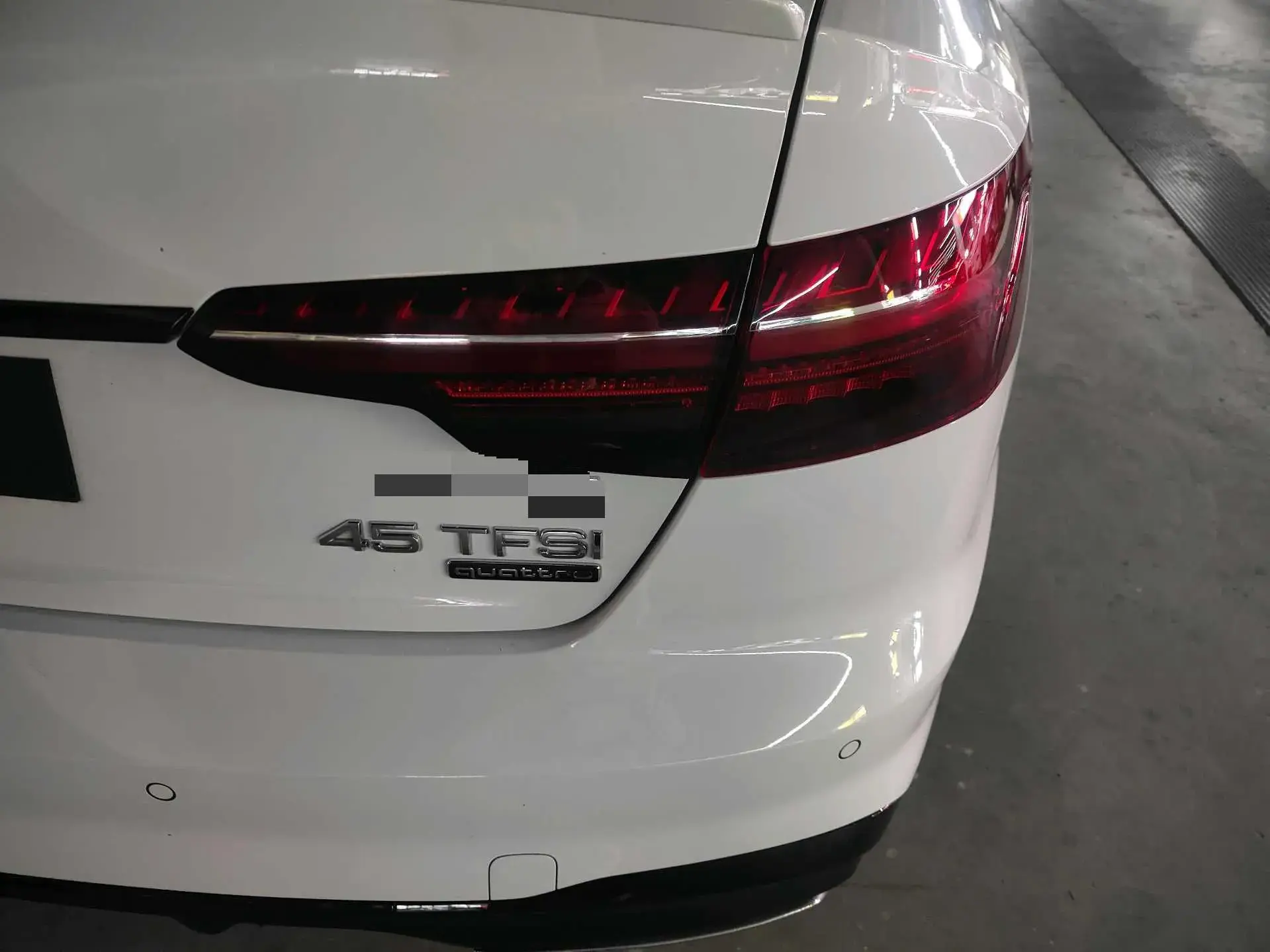 2020 AUDI A4L thumbnail 4