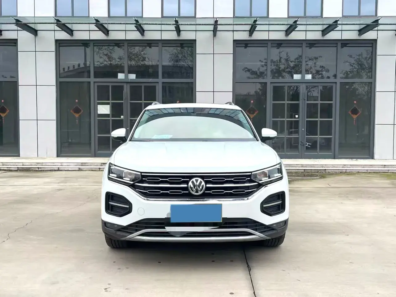 2019 VOLKSWAGEN TAYRON thumbnail 2
