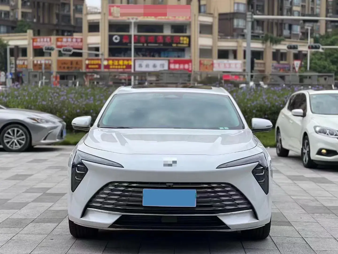 2023 BUICK LARCOSSE thumbnail 2