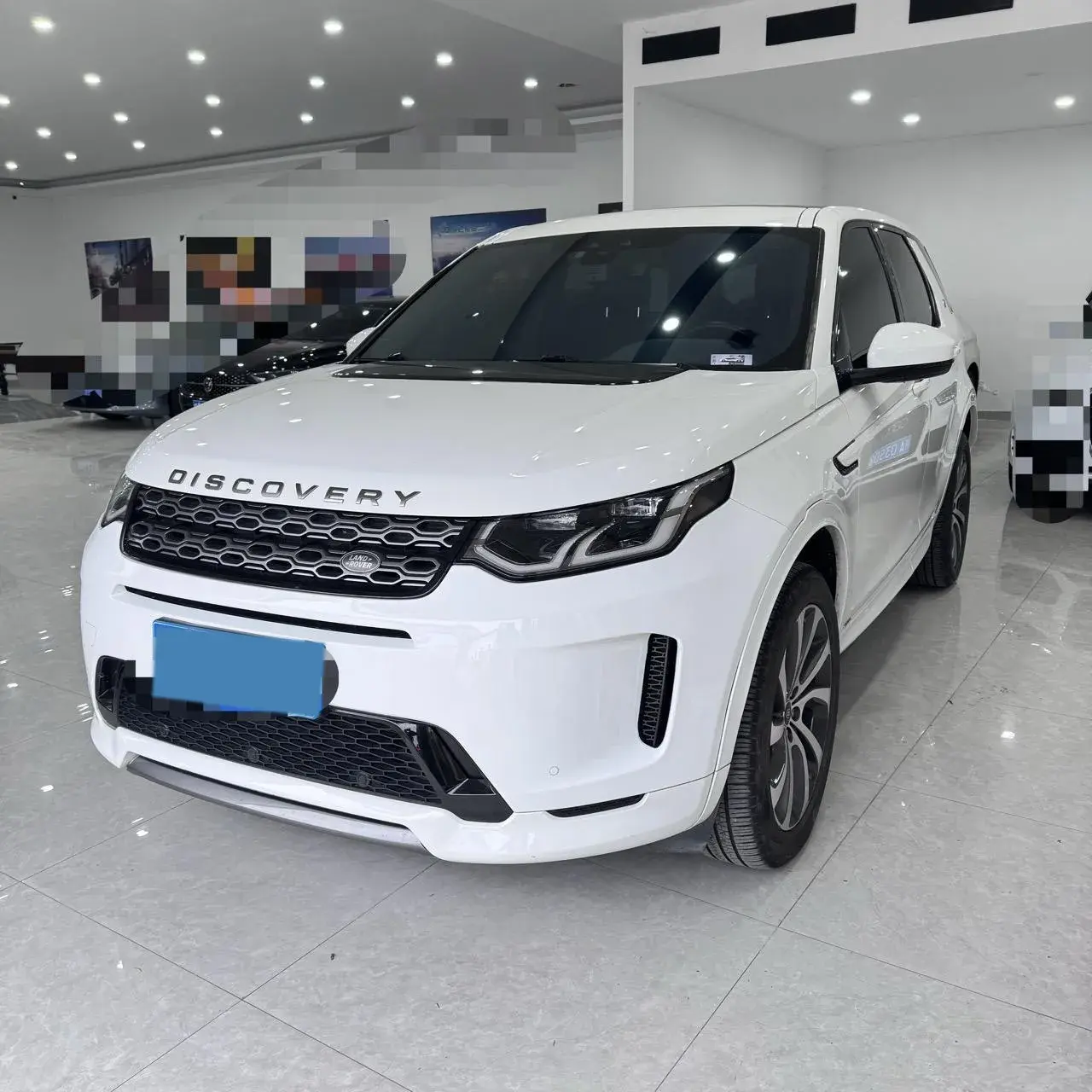 2020 LAND ROVER view 1