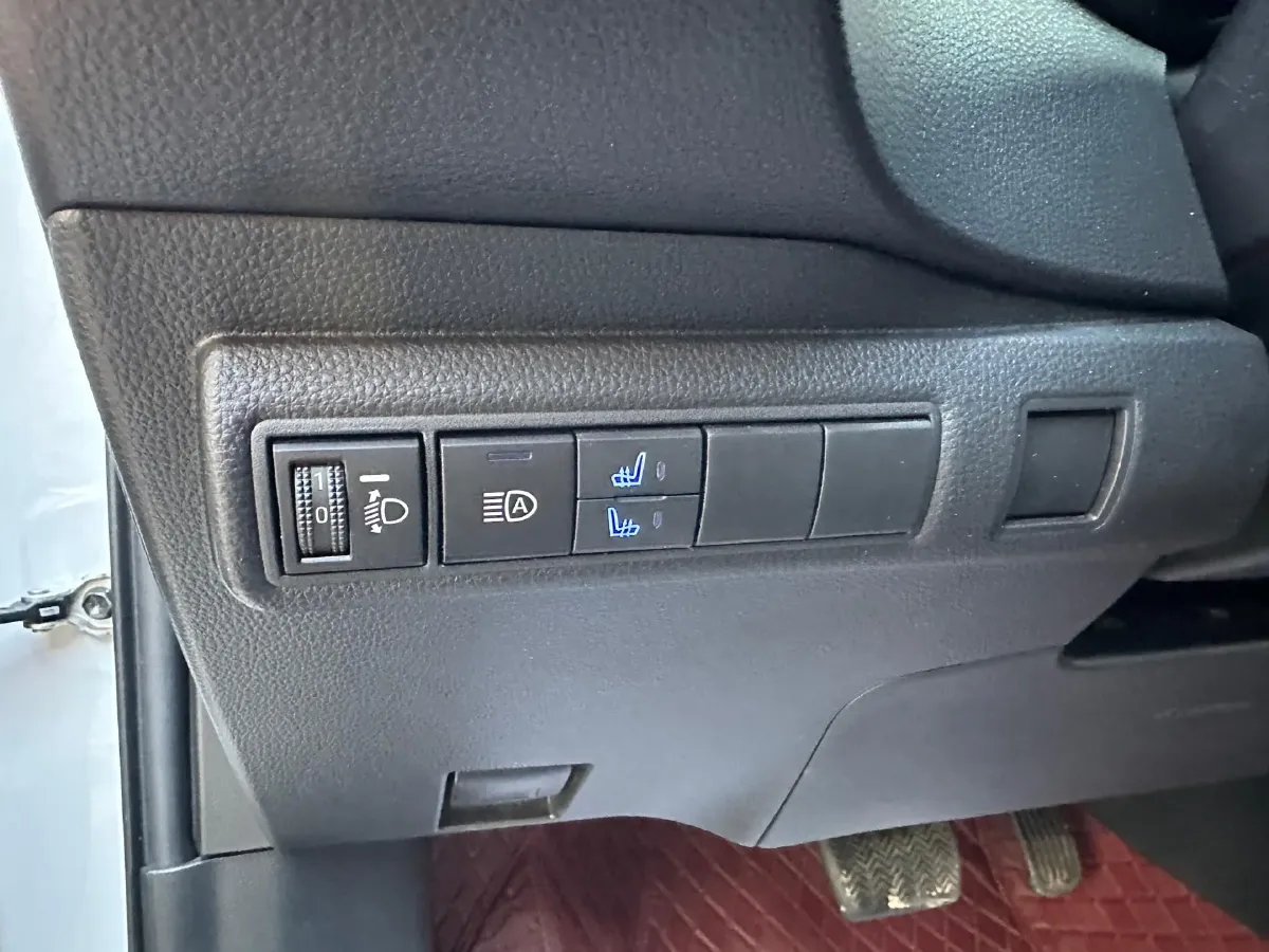 2021 Toyota Corolla 1.2T 116HP L4 CVT,autocango,china used car exporter,china ev exporter,chinese used car exporter,chinese used ev exporter