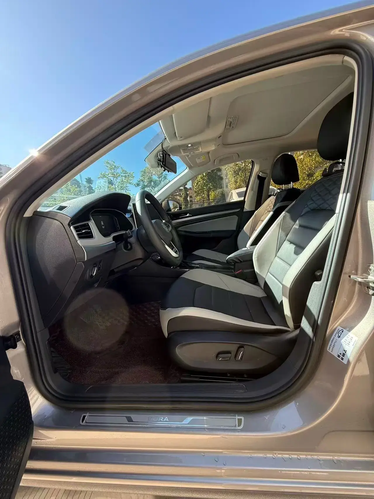 2023 VOLKSWAGEN BORA thumbnail 4