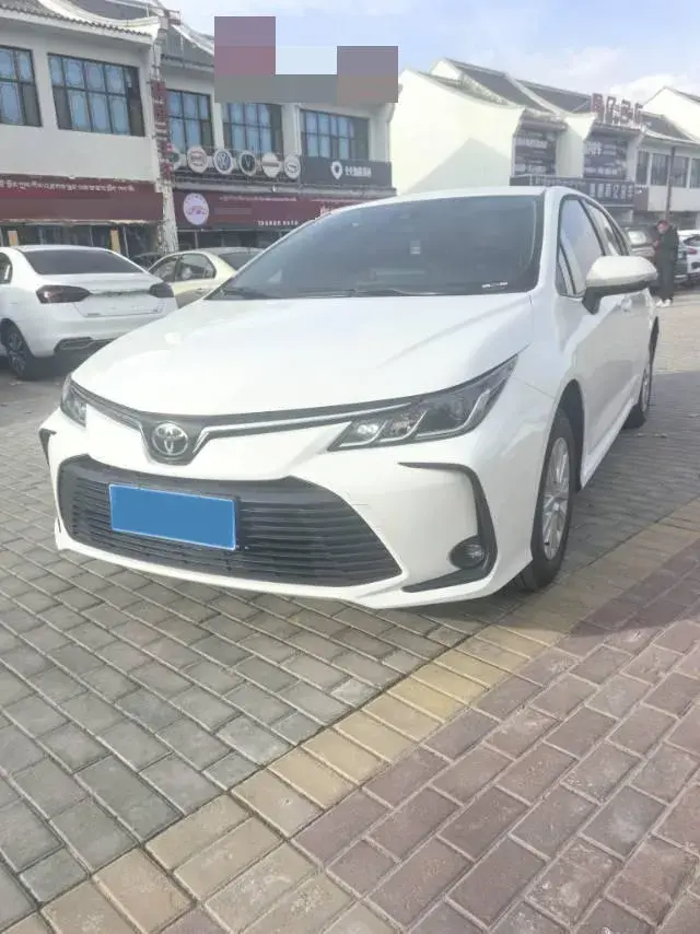 2024 TOYOTA COROLLA view 1