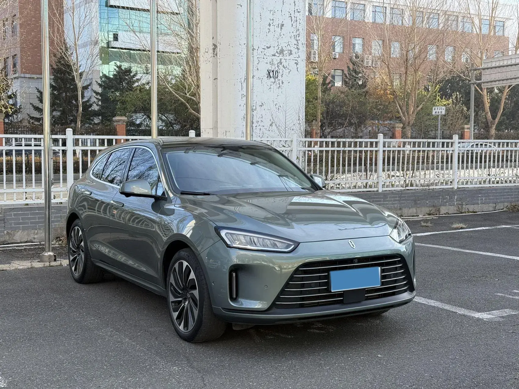 2022 AITO AITO thumbnail 3