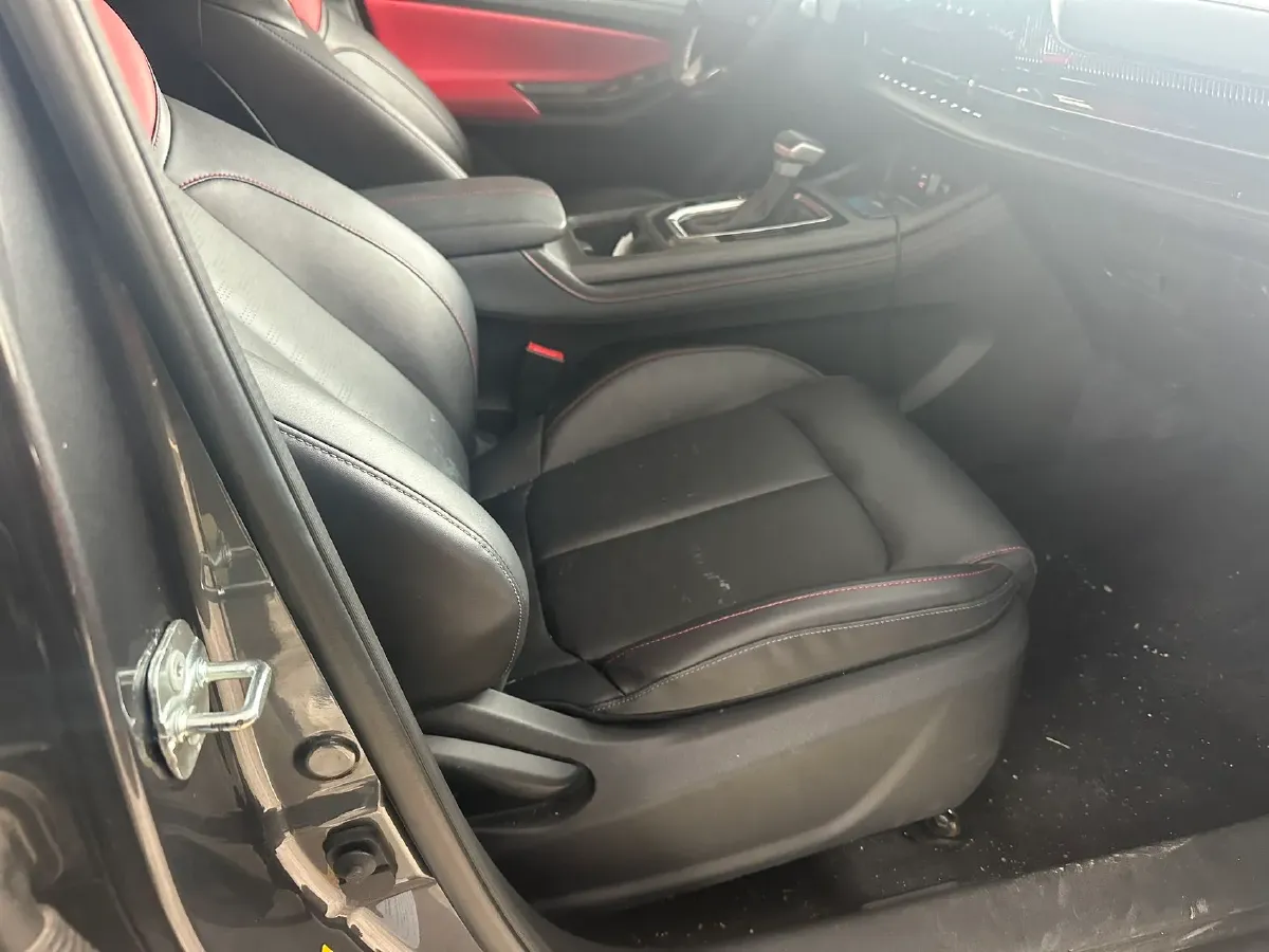 2022 ChangAn CS75 Plus 1.5T 178HP L4 6AT,autocango,china used car exporter,china ev exporter,chinese used car exporter,chinese used ev exporter